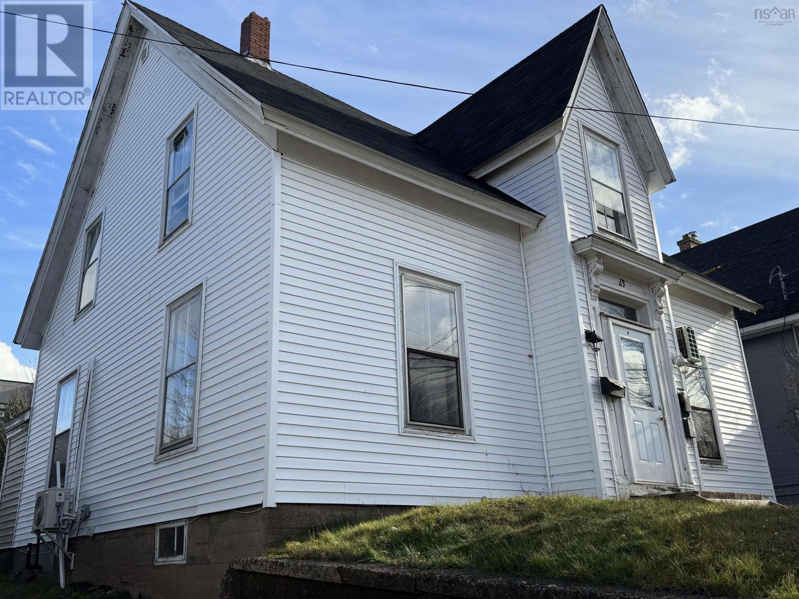 15 Logan Street, Truro, Nova Scotia  B2N 3Z4 - Photo 2 - 202528902
