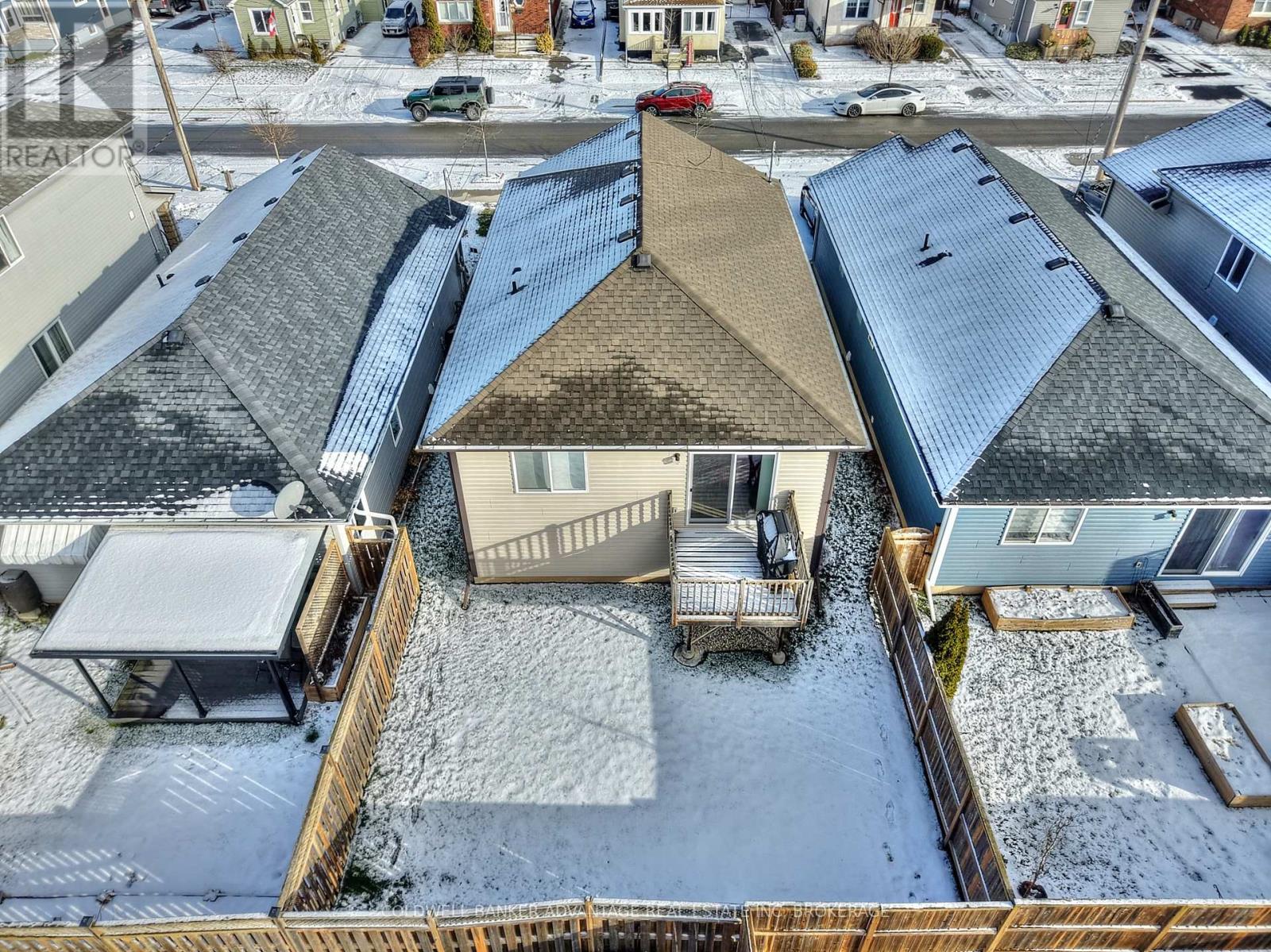 91 Scholfield Avenue S, Welland (Lincoln/crowland), Ontario  L3B 1N4 - Photo 25 - X12633218