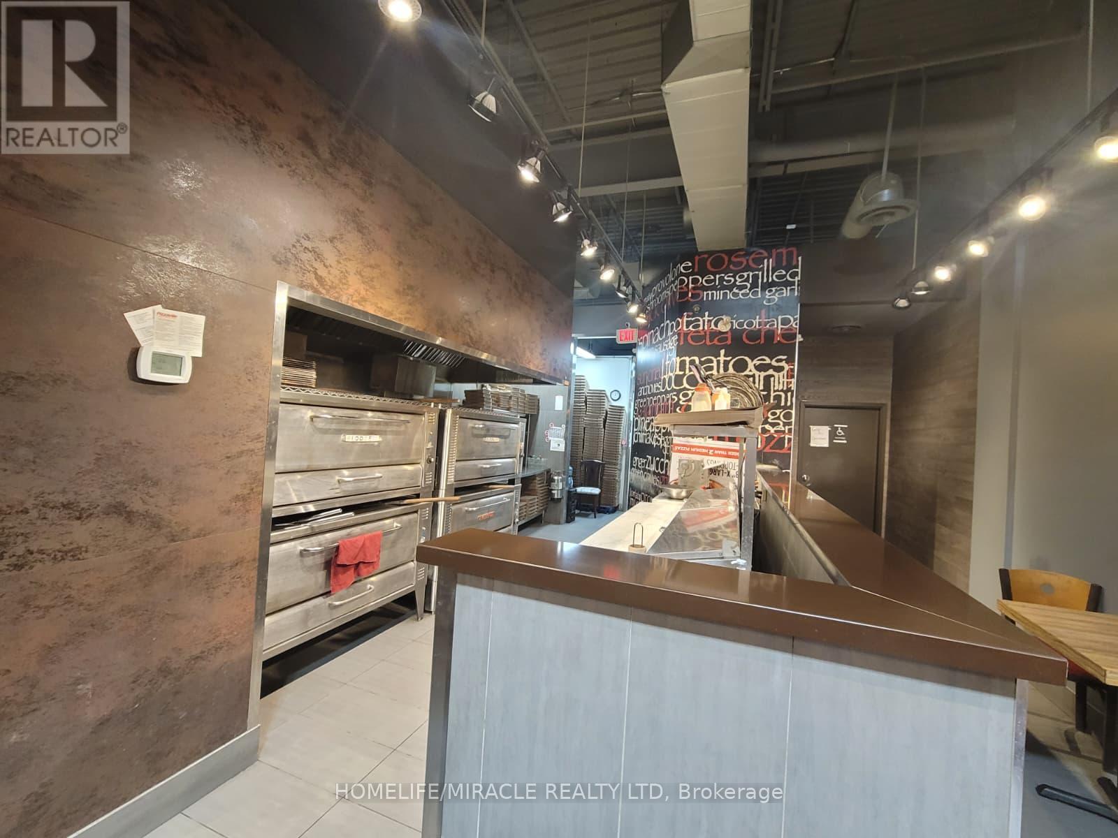 2 - 106 Silvercreek Parkway N, Guelph (Junction/onward Willow), Ontario  N1H 7B4 - Photo 10 - X12631926