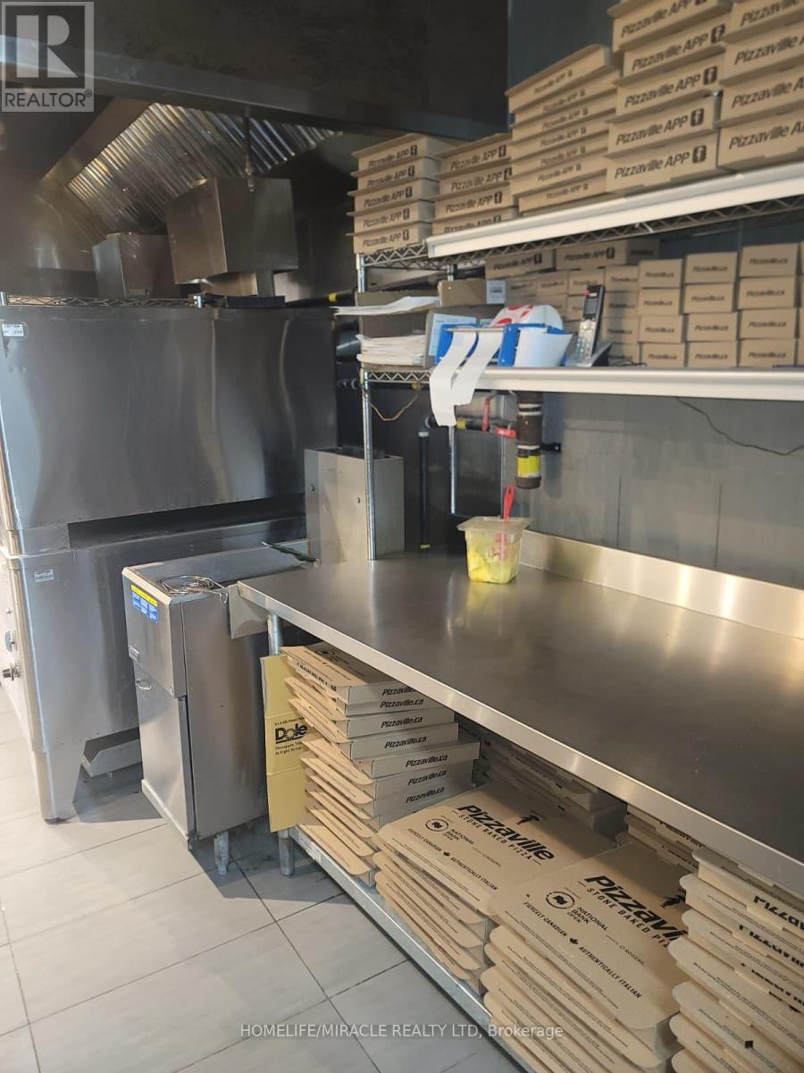 2 - 106 Silvercreek Parkway N, Guelph (Junction/onward Willow), Ontario  N1H 7B4 - Photo 12 - X12631926