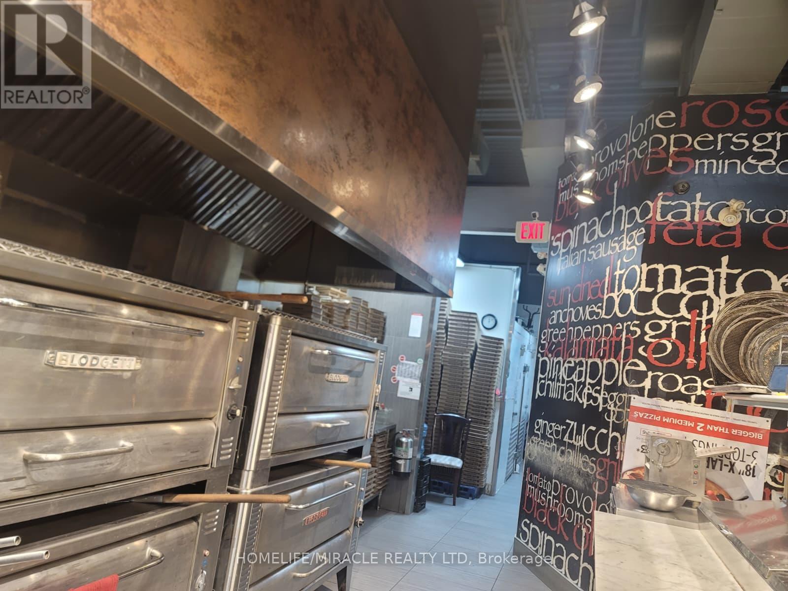 2 - 106 Silvercreek Parkway N, Guelph (Junction/onward Willow), Ontario  N1H 7B4 - Photo 9 - X12631926