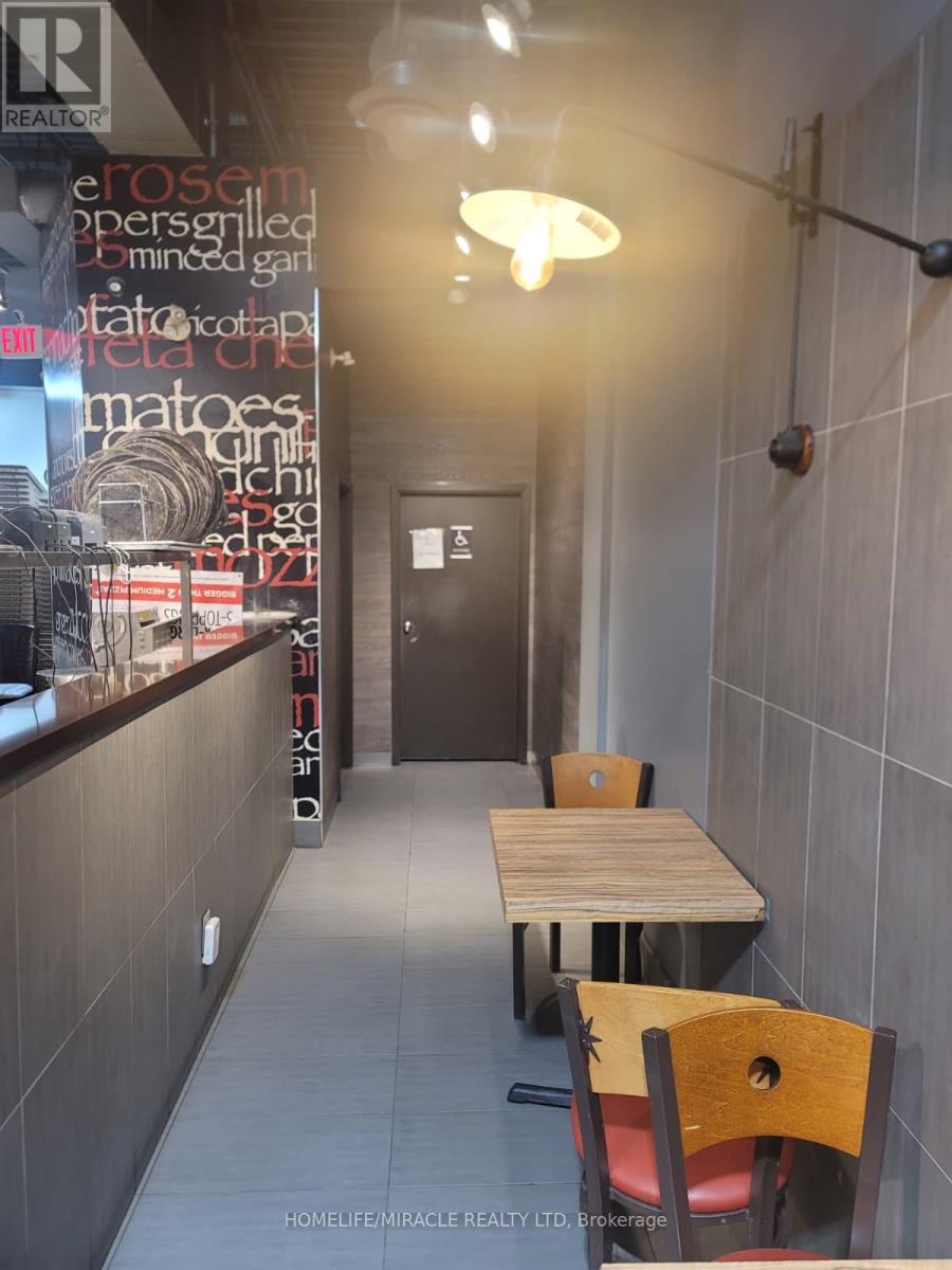 2 - 106 Silvercreek Parkway N, Guelph (Junction/onward Willow), Ontario  N1H 7B4 - Photo 8 - X12631926