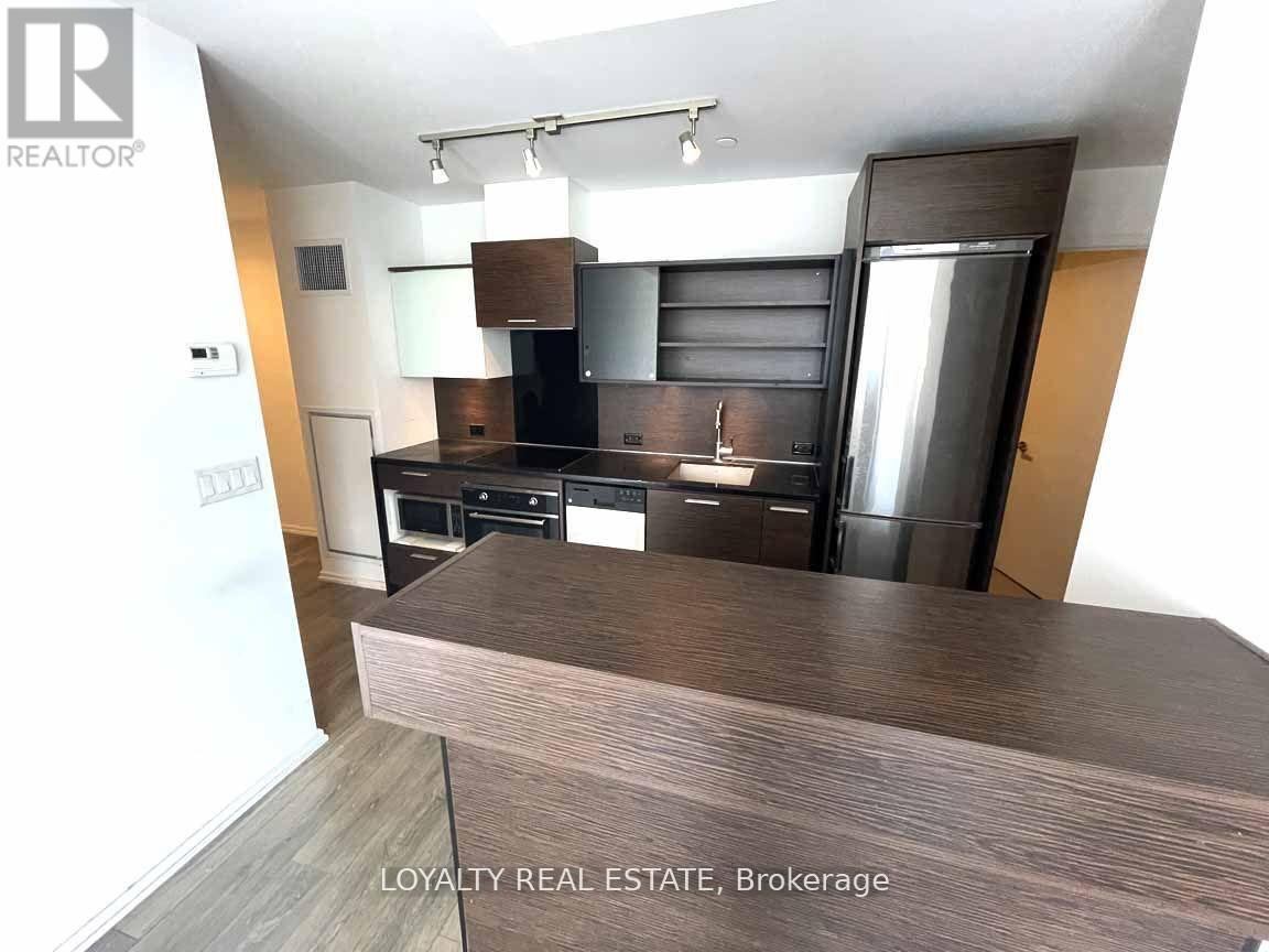 1101 - 75 ST NICHOLAS STREET, Toronto, Ontario