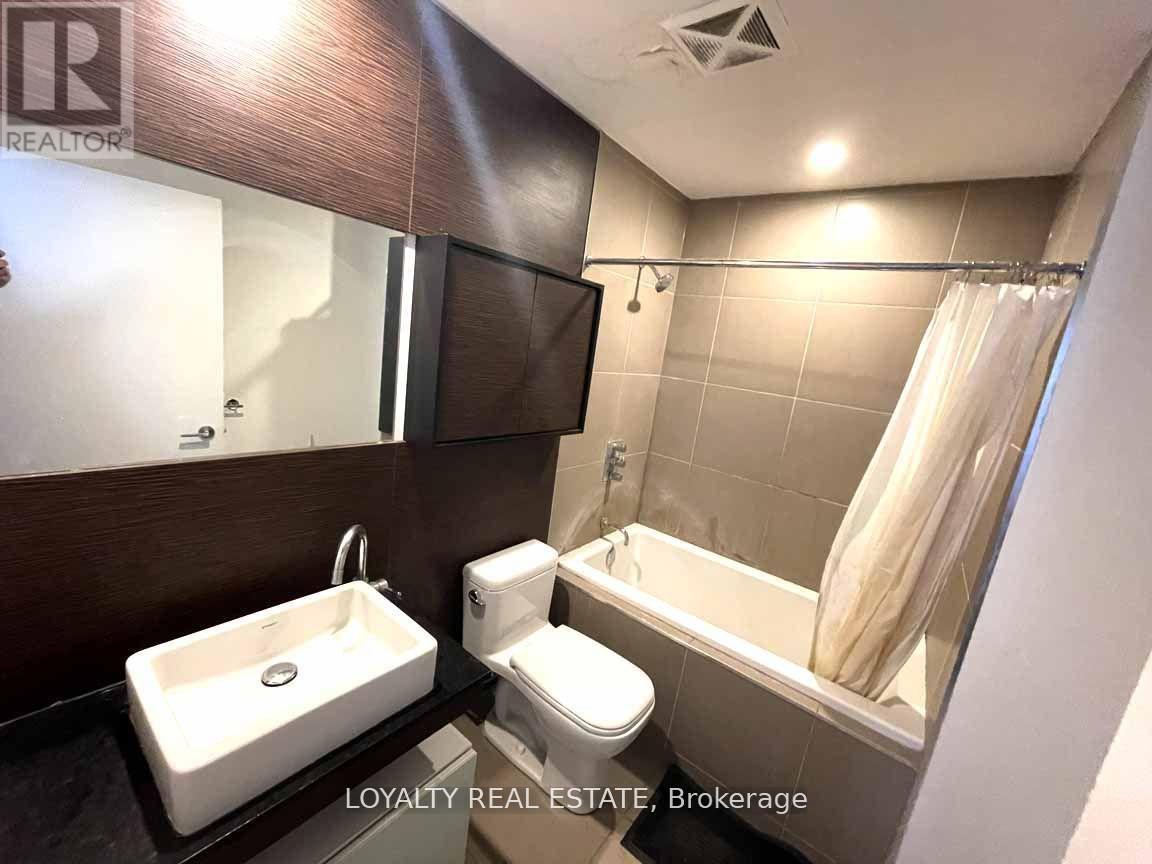 1101 - 75 St Nicholas Street, Toronto (Bay Street Corridor), Ontario  M4Y 0A5 - Photo 11 - C12633224