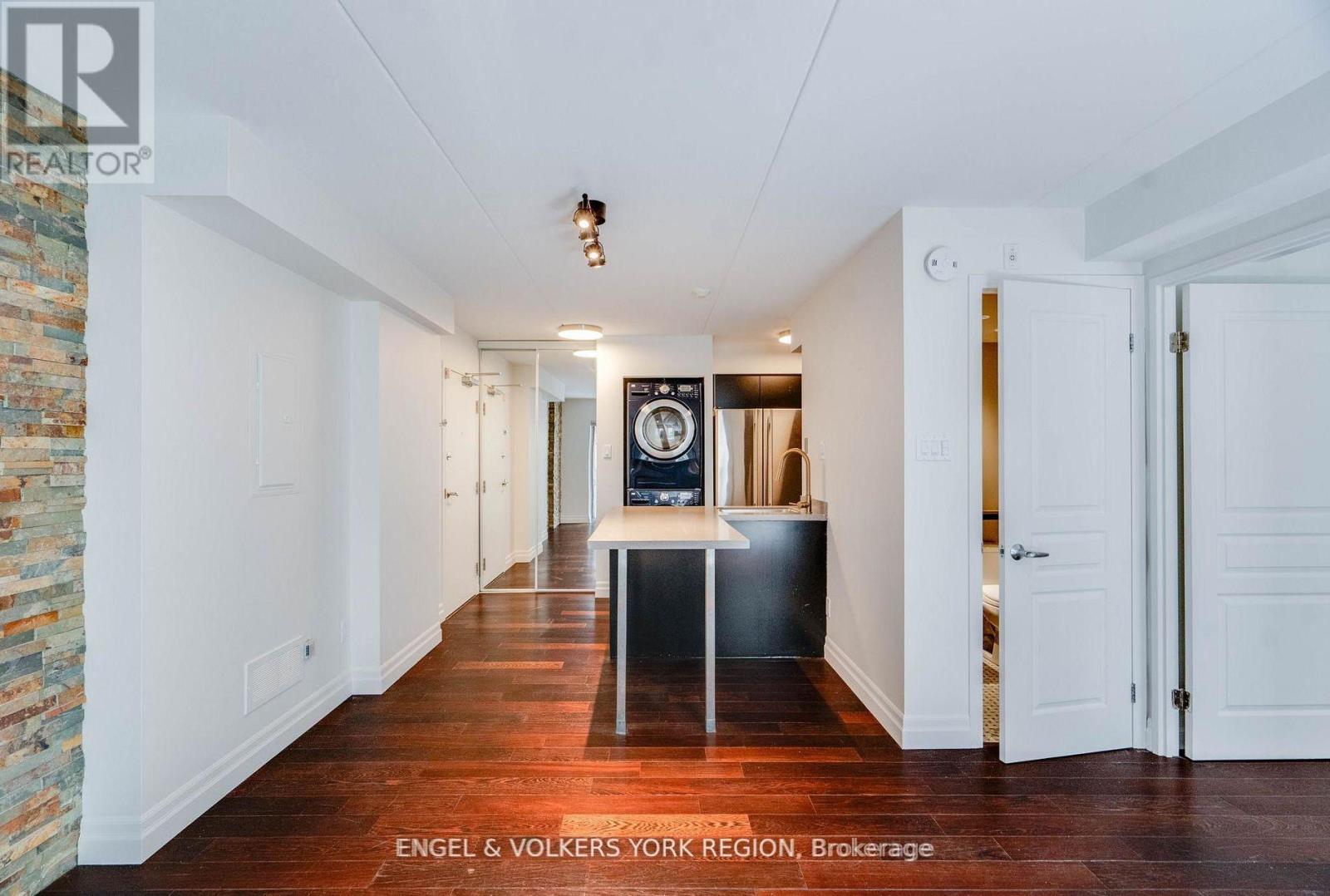 203 - 1174 Yonge Street, Toronto, Ontario  M4W 2L9 - Photo 7 - C12633228