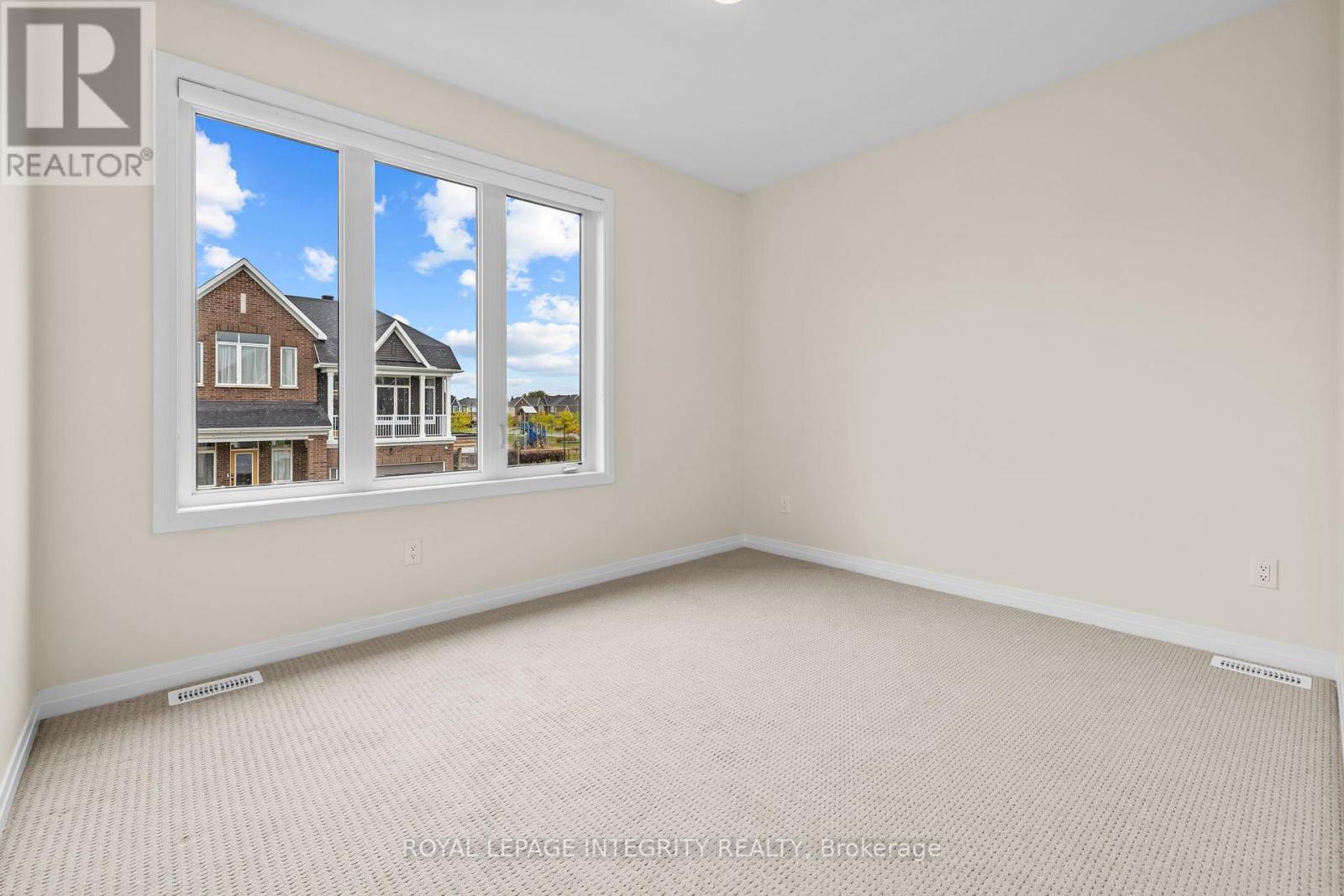 807 Mercier Crescent E, Ottawa, Ontario  K1W 1E6 - Photo 27 - X12469893