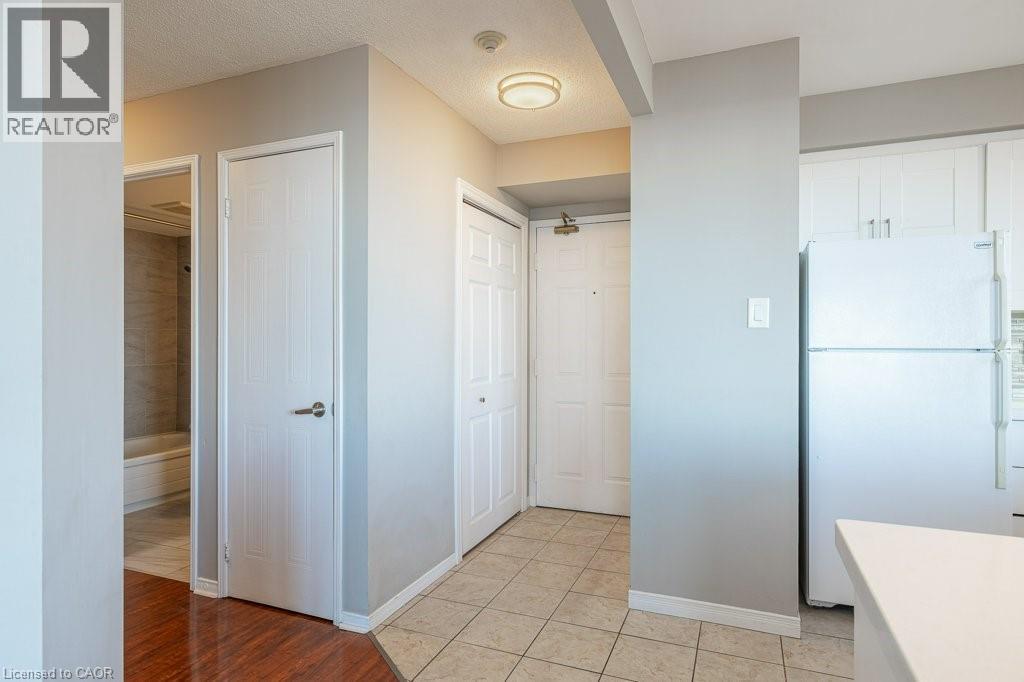 1270 Maple Crossing Boulevard Unit# 1609, Burlington, Ontario  L7S 2J3 - Photo 5 - 40786975