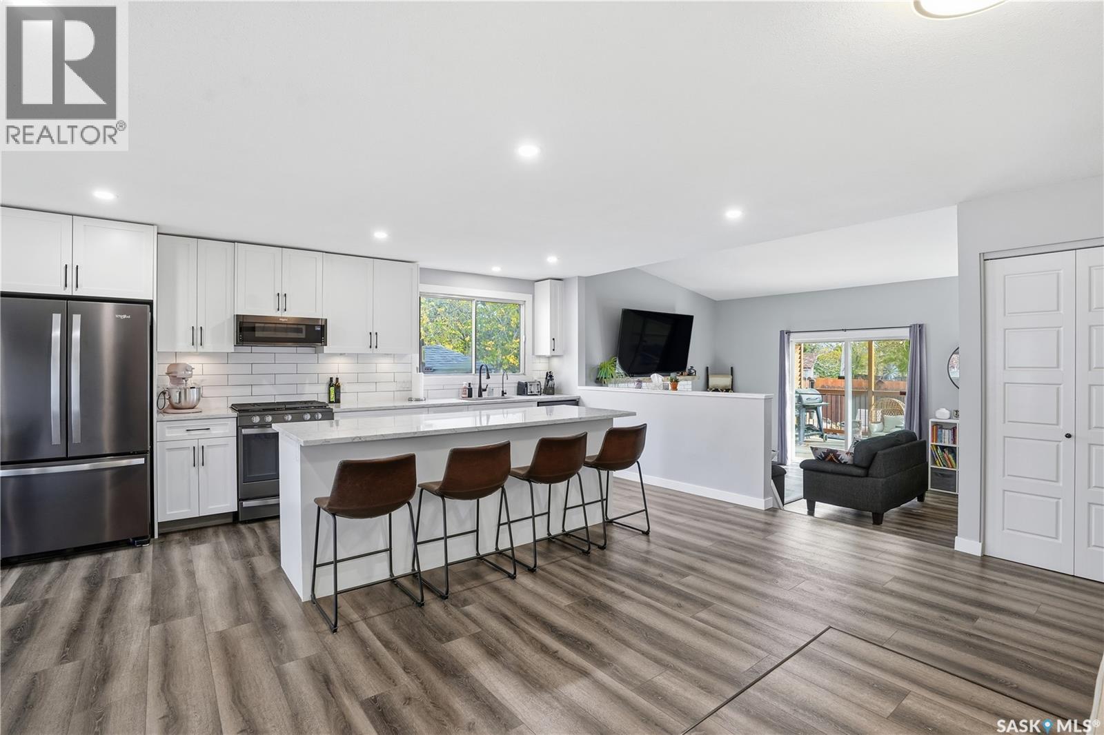 86 Mackenzie Crescent, Regina, Saskatchewan  S4N 5G5 - Photo 4 - SK025608