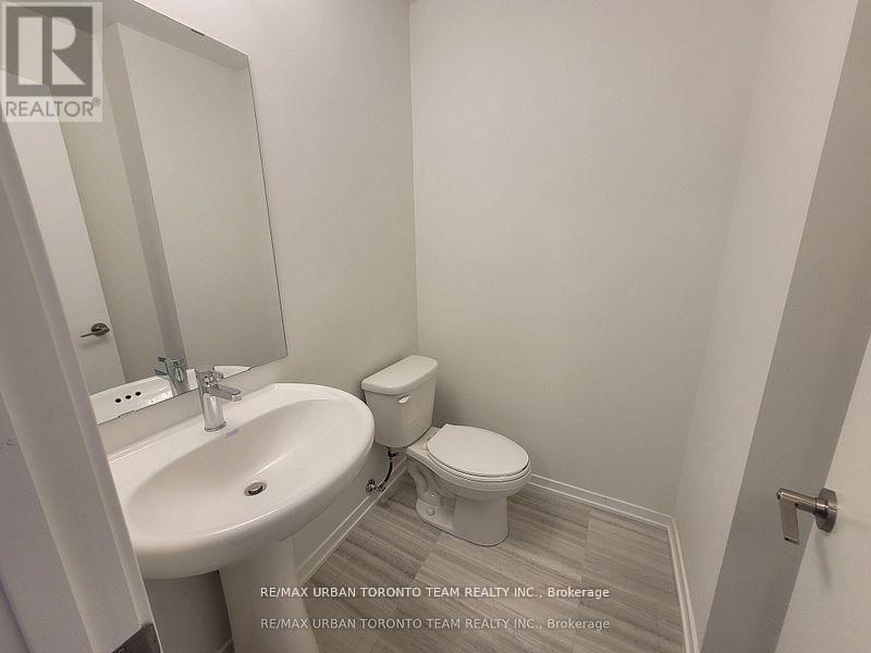 324 - 130 Honeycrisp Crescent, Vaughan (Vaughan Corporate Centre), Ontario  L4K 0N6 - Photo 8 - N12633232