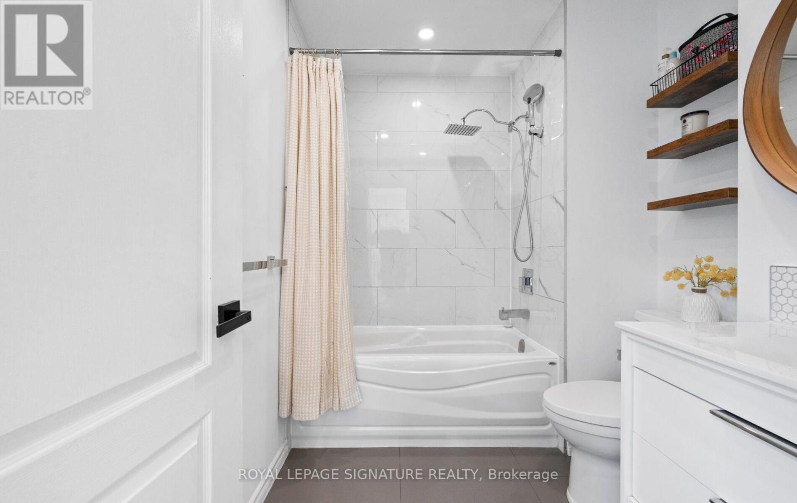 2320 Strawfield Court, Oakville, Ontario  L6H 6C2 - Photo 33 - W12556102