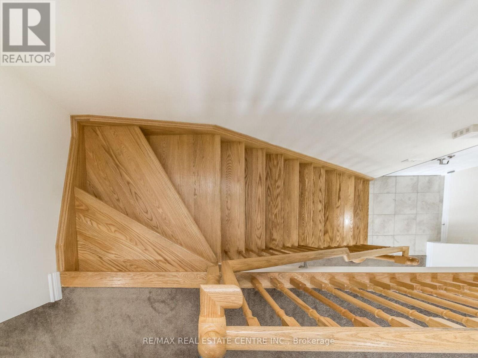 09 - 200 Veterans Drive, Brampton, Ontario  L7A 4S6 - Photo 17 - W12608570