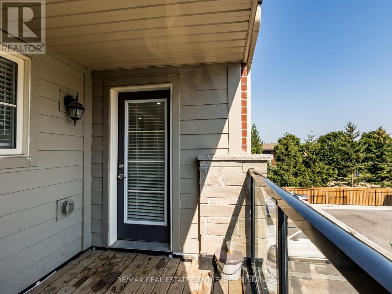 09 - 200 Veterans Drive, Brampton, Ontario  L7A 4S6 - Photo 14 - W12608570