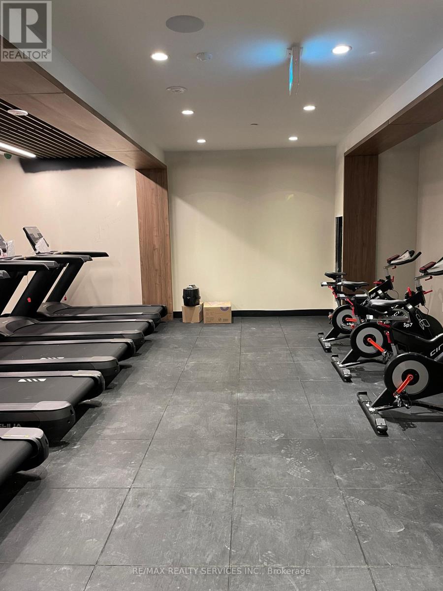 313 - 15 Skyridge Drive, Brampton (Bram East), Ontario  L6P 4S3 - Photo 12 - W12633236