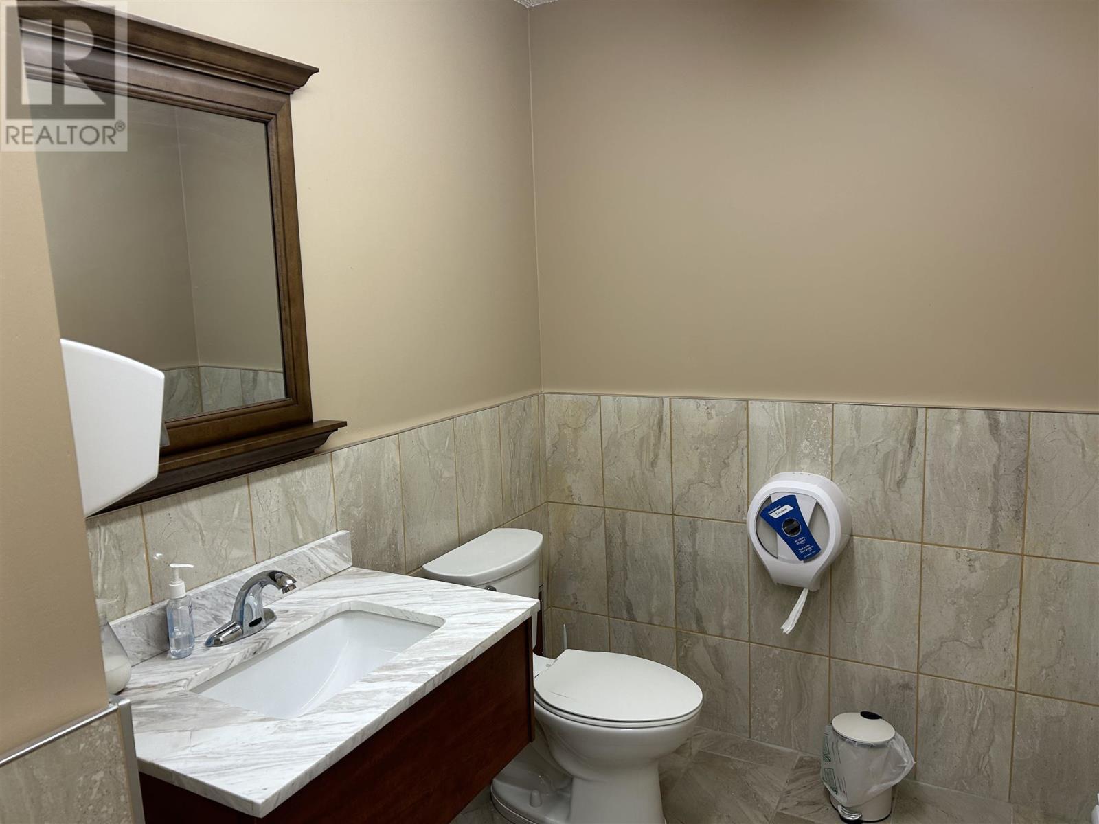 478 Queen St E, Sault Ste. Marie, Ontario  P6A 1Z8 - Photo 3 - SM251857