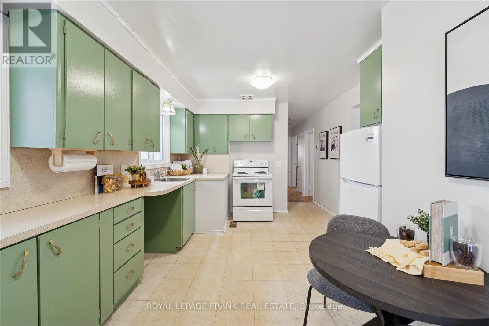 254 Dover Street, Oshawa (Eastdale), Ontario  L1G 6G4 - Photo 14 - E12633288