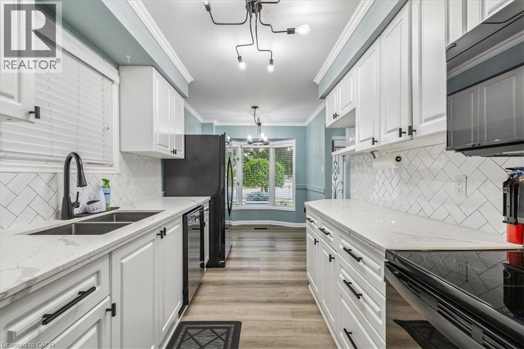 22 Merritt Crescent, Grimsby, Ontario  L3M 4X5 - Photo 18 - 40773094