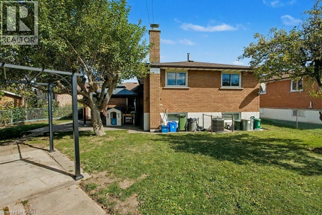 40 Tara Court, Hamilton, Ontario  L8K 6E6 - Photo 37 - 40775689