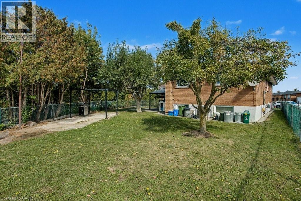 40 Tara Court, Hamilton, Ontario  L8K 6E6 - Photo 38 - 40775689