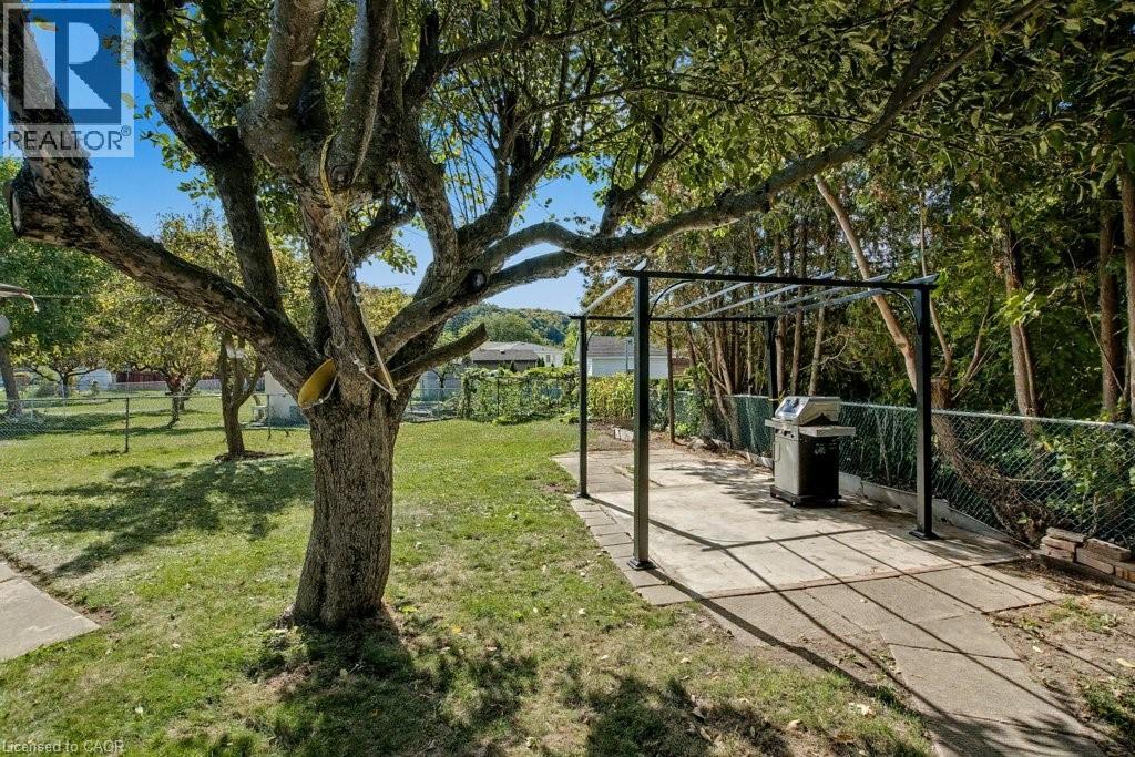 40 Tara Court, Hamilton, Ontario  L8K 6E6 - Photo 34 - 40775689