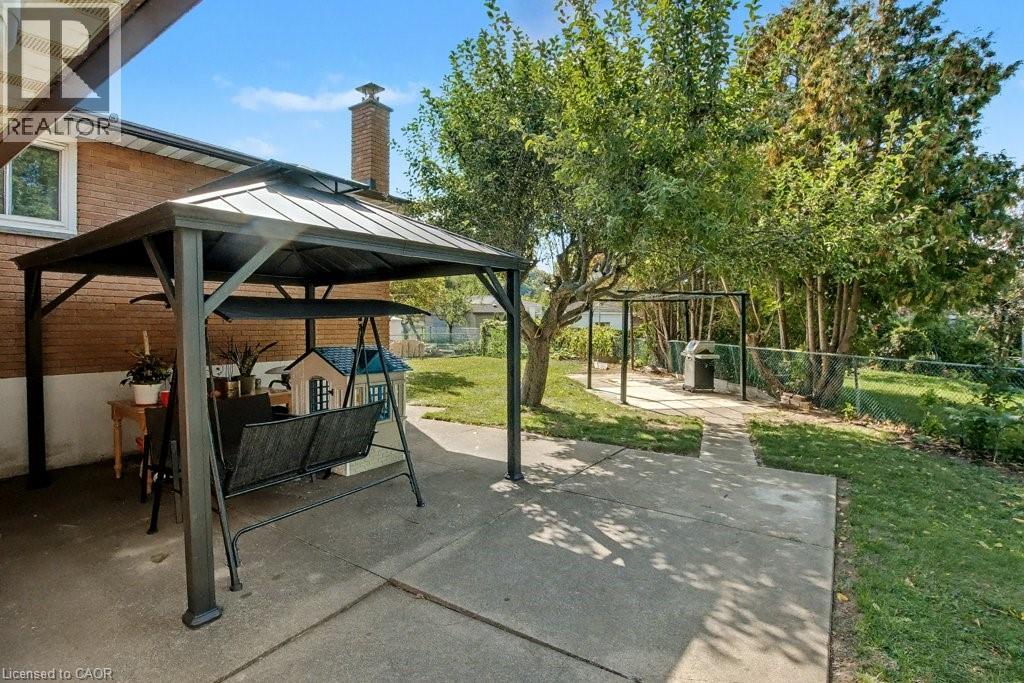 40 Tara Court, Hamilton, Ontario  L8K 6E6 - Photo 33 - 40775689