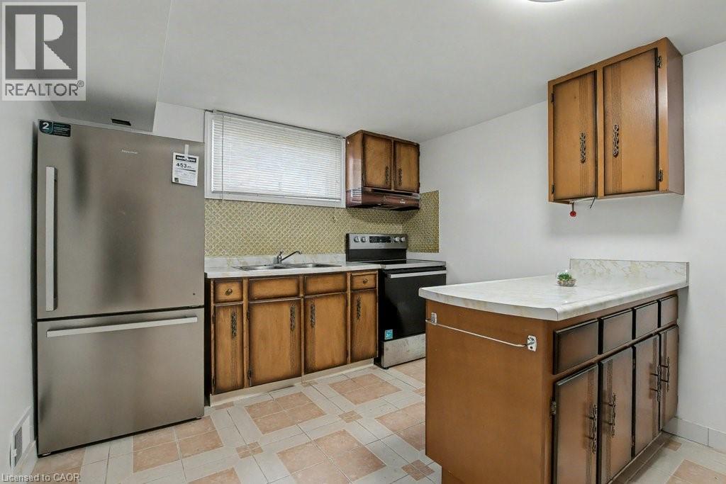 40 Tara Court, Hamilton, Ontario  L8K 6E6 - Photo 27 - 40775689