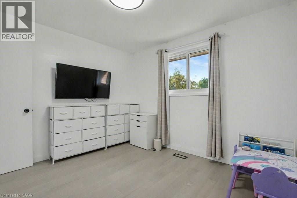 40 Tara Court, Hamilton, Ontario  L8K 6E6 - Photo 20 - 40775689