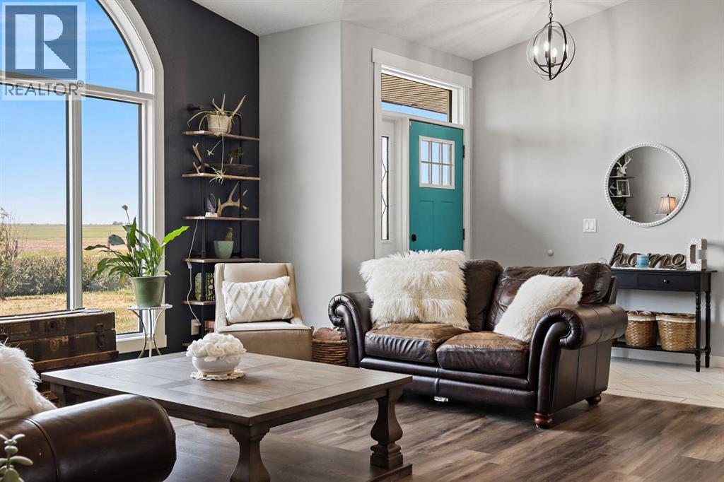 250020 Range Road 275, Rural Rocky View County, Alberta  T1P 1L7 - Photo 5 - A2258626