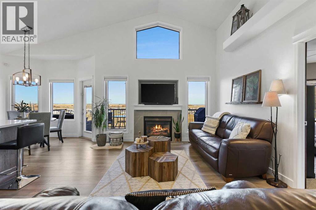 100 Hillcrest Boulevard, Strathmore, Alberta  T1P 0A4 - Photo 7 - A2271757