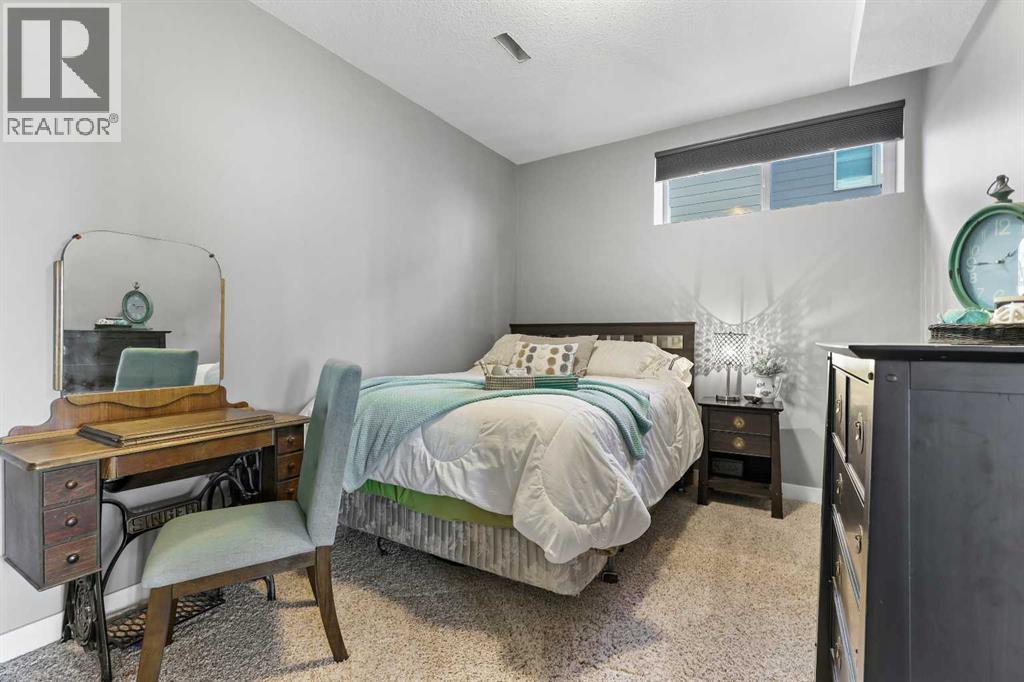 100 Hillcrest Boulevard, Strathmore, Alberta  T1P 0A4 - Photo 35 - A2271757