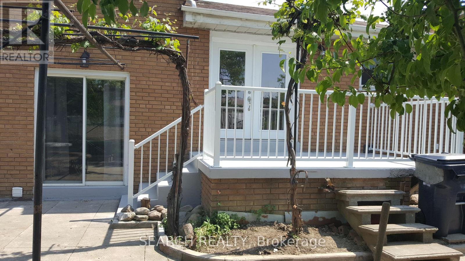 Main & Upper - 40 St Andrews Boulevard, Toronto, Ontario  M9R 1W1 - Photo 22 - W12597622