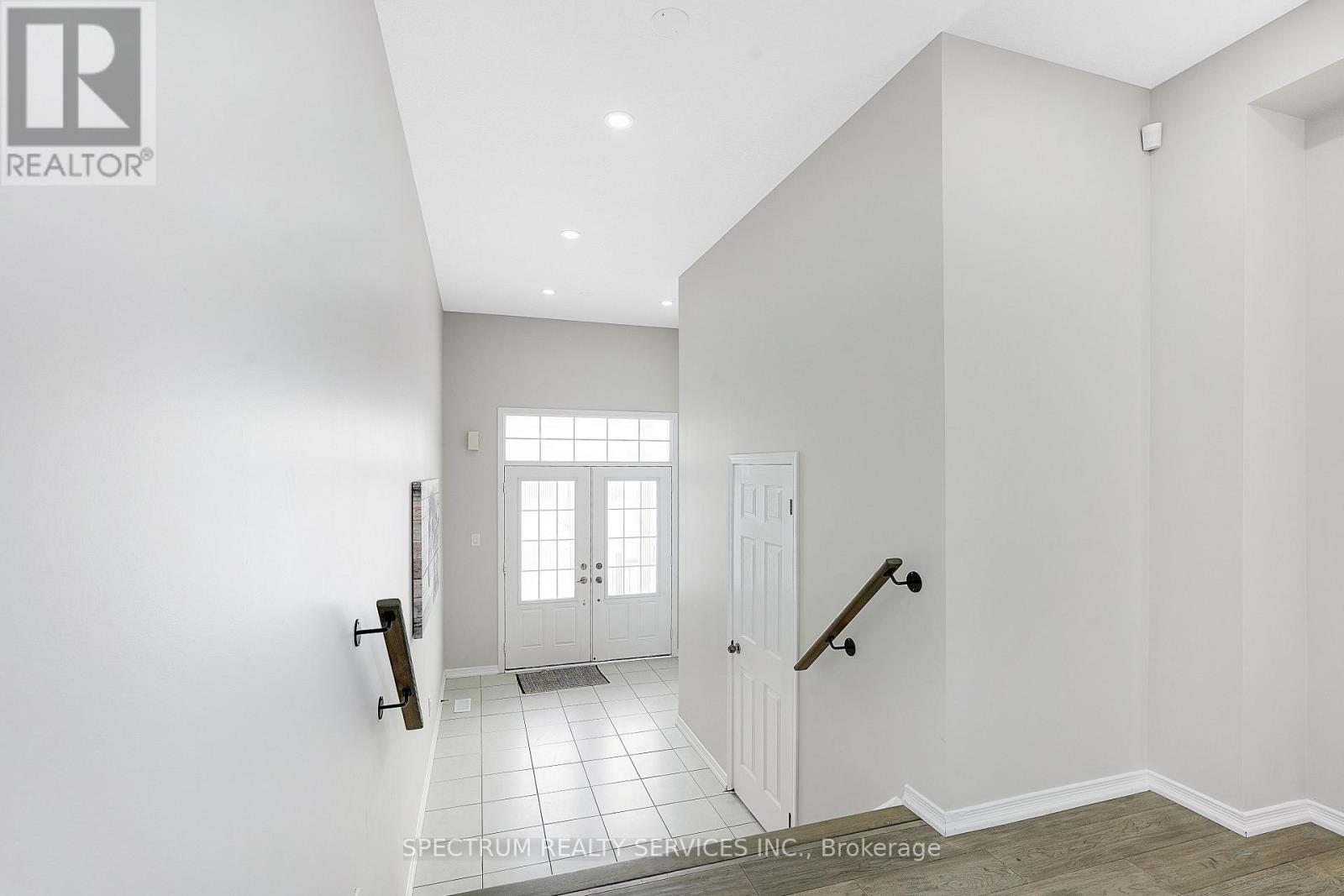 42 Pollard Street, Brantford, Ontario  N3T 5L5 - Photo 4 - X12630870