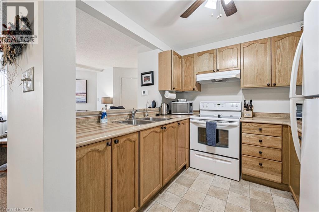 205 Highland Crescent Unit# 21, Kitchener, Ontario N2M 5L6 - Photo 14 - 40793856