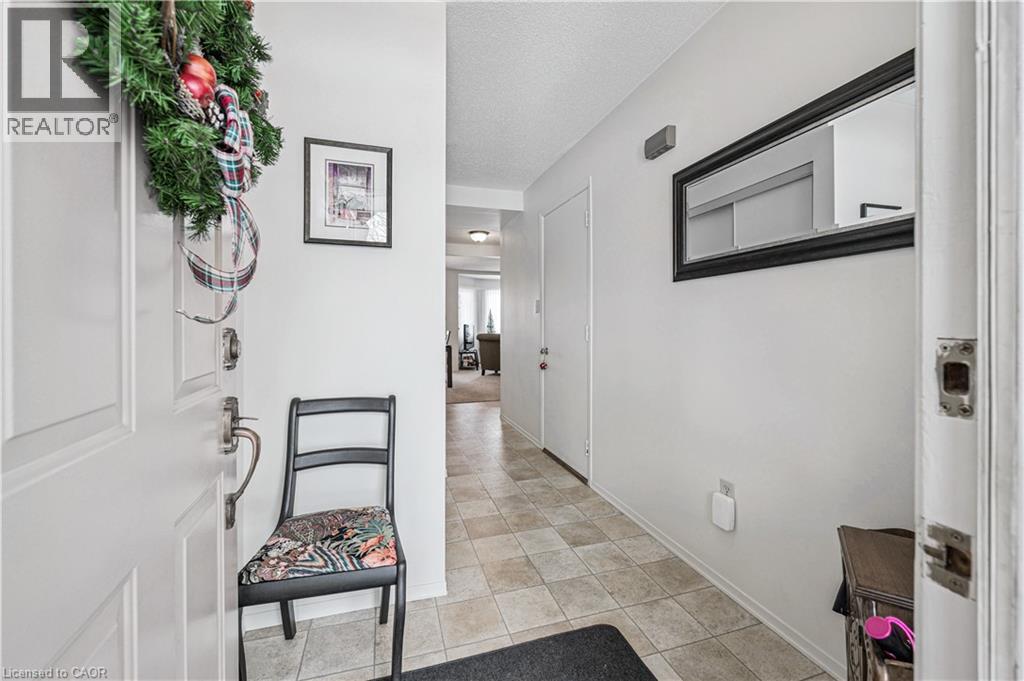 205 Highland Crescent Unit# 21, Kitchener, Ontario N2M 5L6 - Photo 4 - 40793856