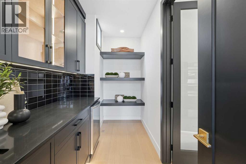 1321 10 Avenue Se, Calgary, Alberta  T2G 0W8 - Photo 12 - A2256038