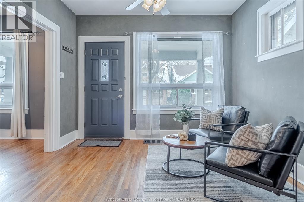 1344 Gladstone, Windsor, Ontario  N8X 1L8 - Photo 2 - 25031672