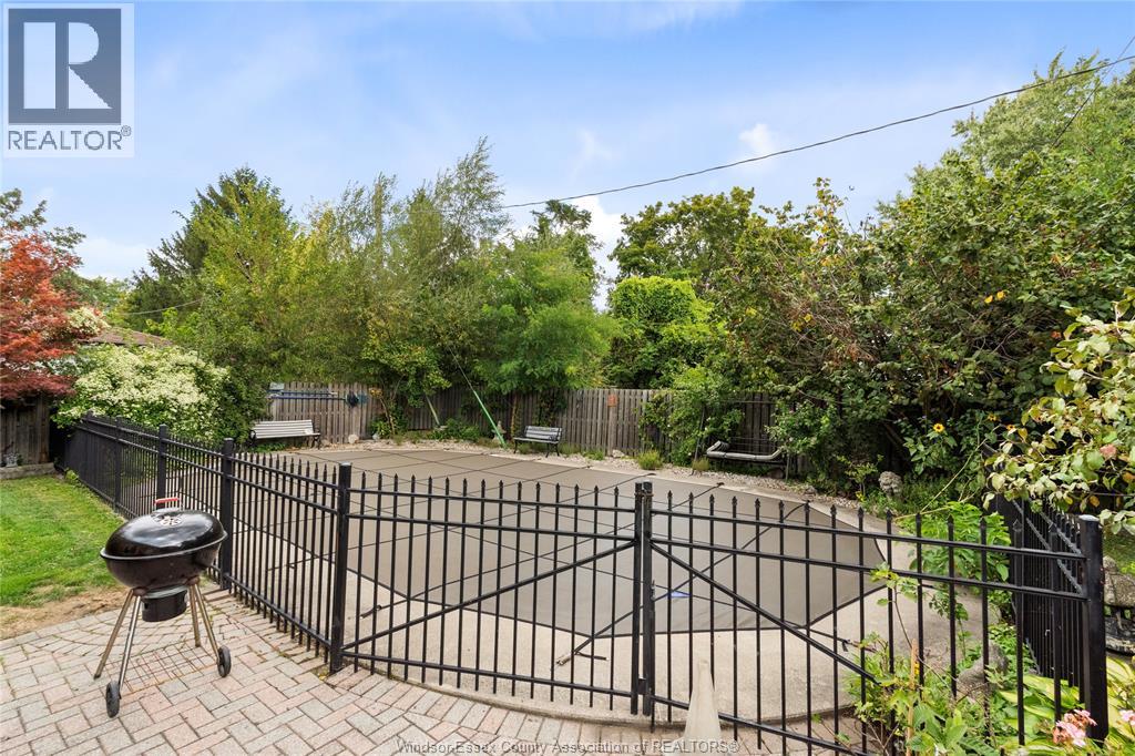 1670 Campbell, Windsor, Ontario N9B 2K6 - Photo 22 - 25031667