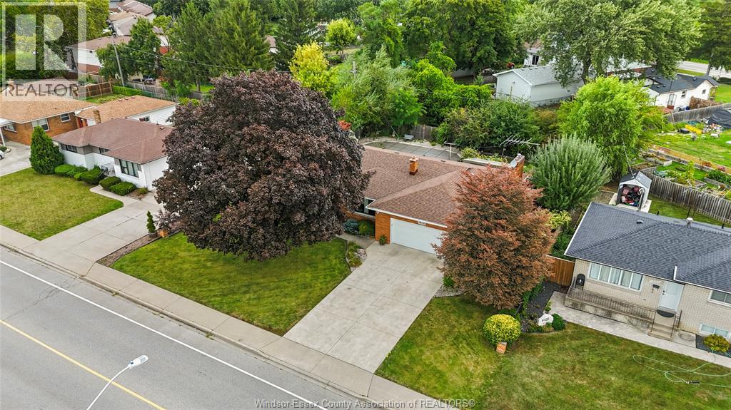 1670 Campbell, Windsor, Ontario N9B 2K6 - Photo 23 - 25031667