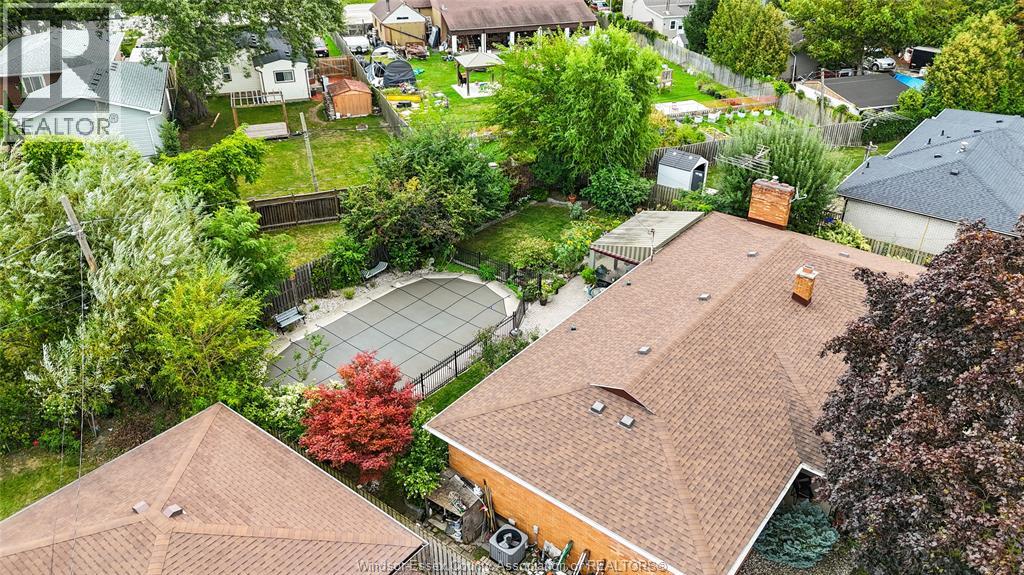 1670 Campbell, Windsor, Ontario N9B 2K6 - Photo 24 - 25031667