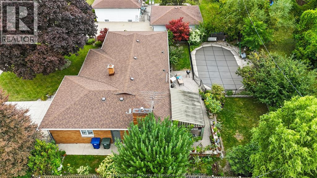 1670 Campbell, Windsor, Ontario N9B 2K6 - Photo 27 - 25031667
