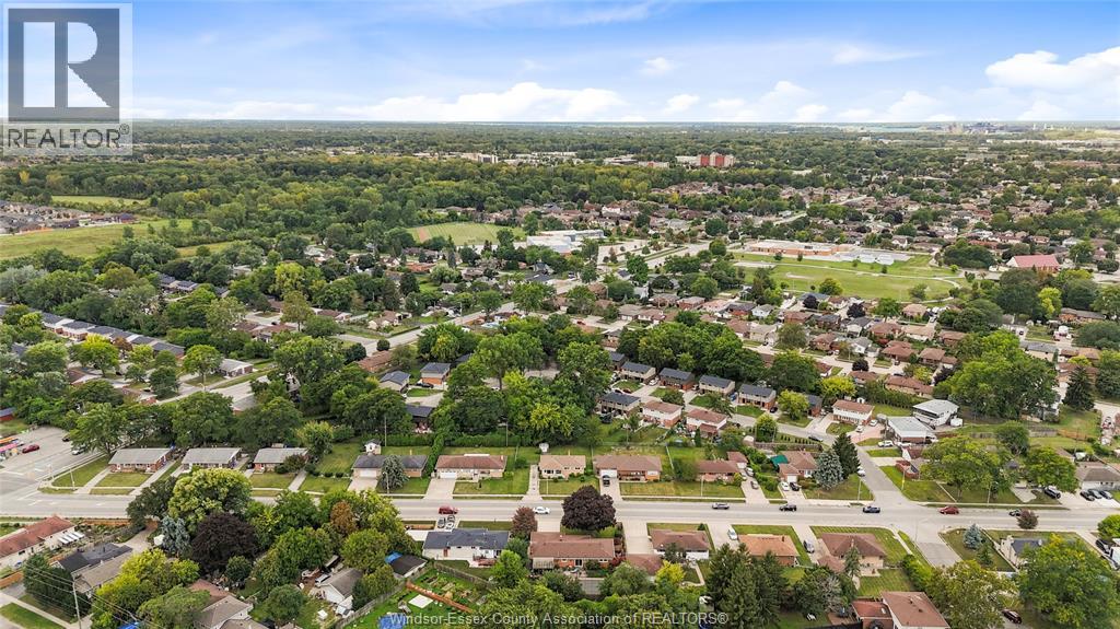 1670 Campbell, Windsor, Ontario N9B 2K6 - Photo 28 - 25031667