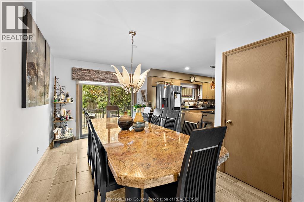 1670 Campbell, Windsor, Ontario N9B 2K6 - Photo 9 - 25031667