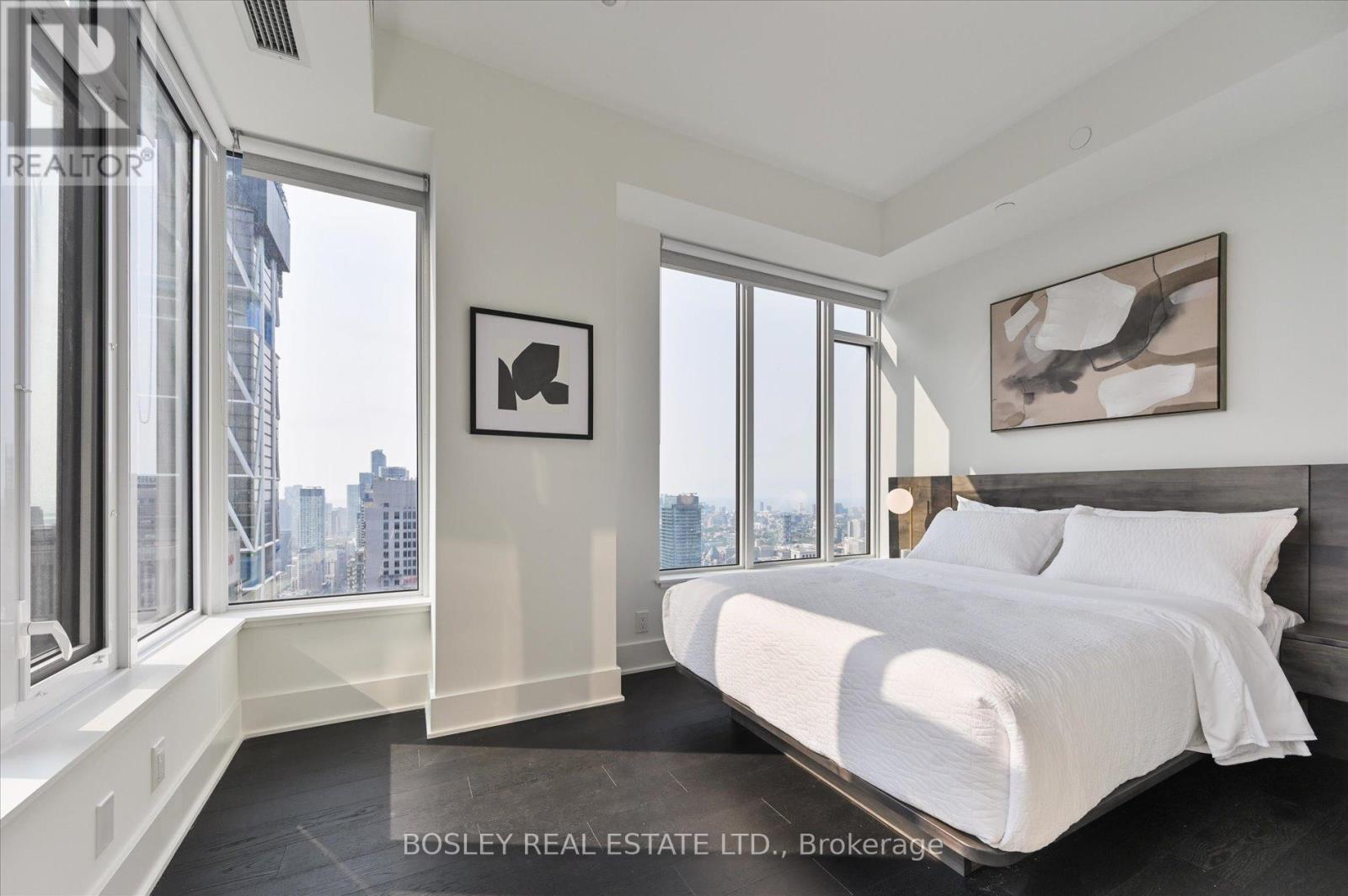 4707 - 11 Yorkville Avenue, Toronto (Annex), Ontario  M4W 0B7 - Photo 19 - C12633254