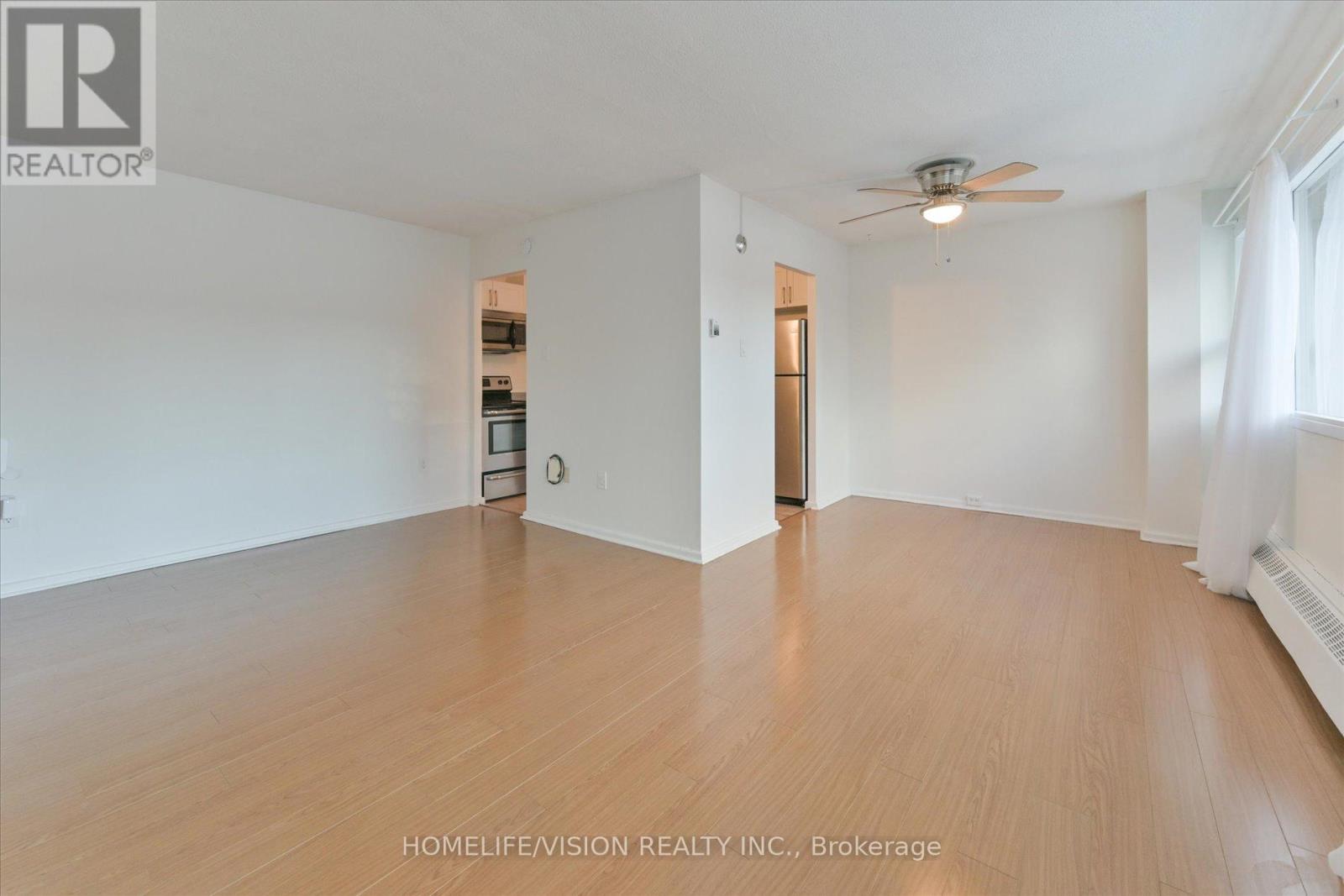 202 - 100 Leeward Glenway, Toronto (Flemingdon Park), Ontario  M3C 2Z1 - Photo 11 - C12633282