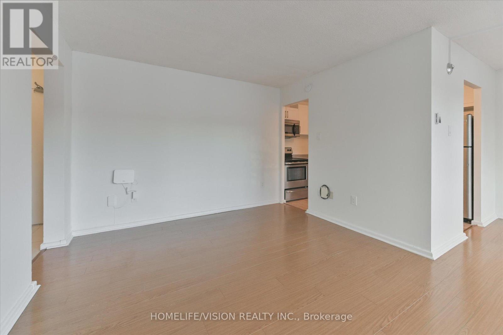 202 - 100 Leeward Glenway, Toronto (Flemingdon Park), Ontario  M3C 2Z1 - Photo 12 - C12633282