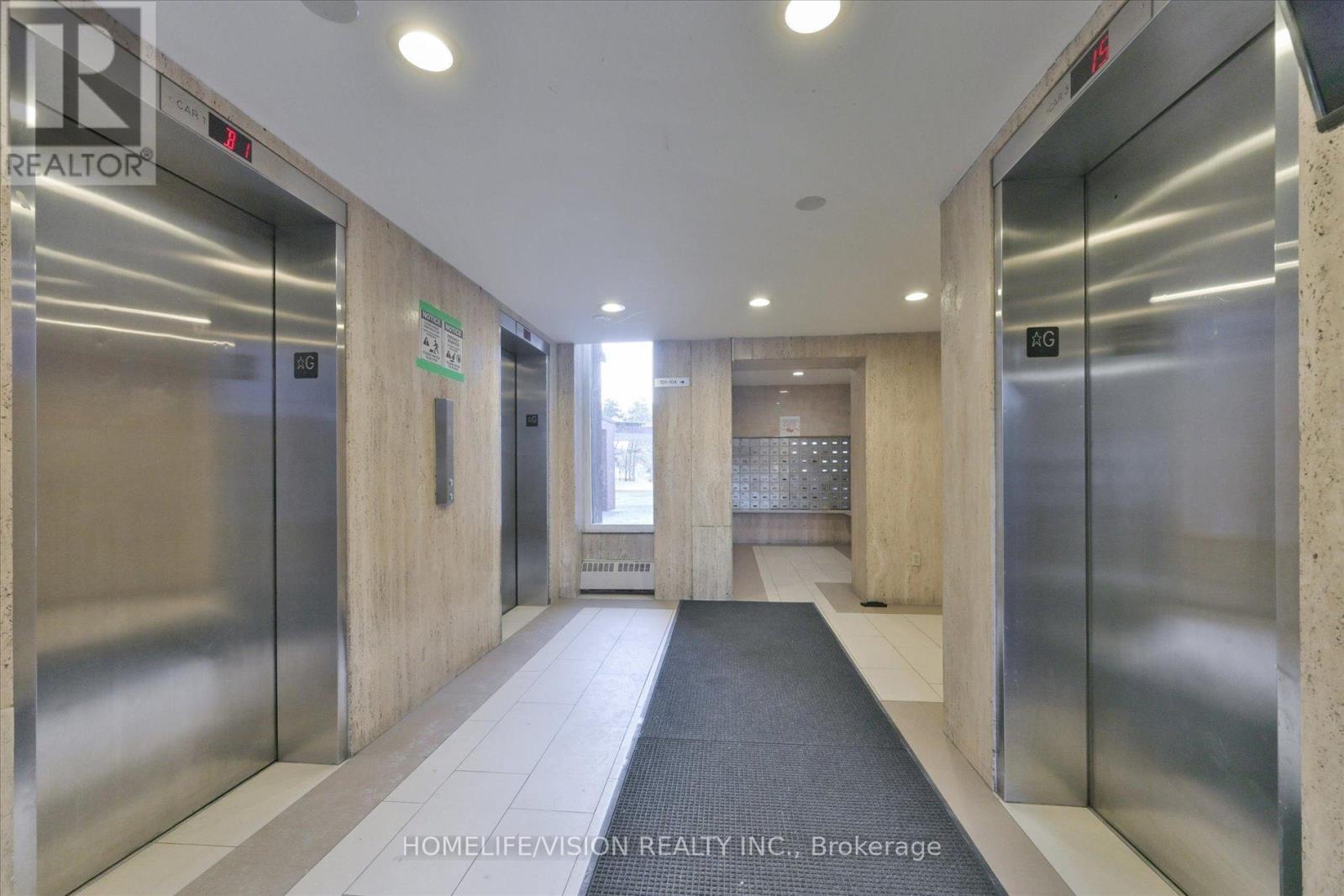 202 - 100 Leeward Glenway, Toronto (Flemingdon Park), Ontario  M3C 2Z1 - Photo 2 - C12633282