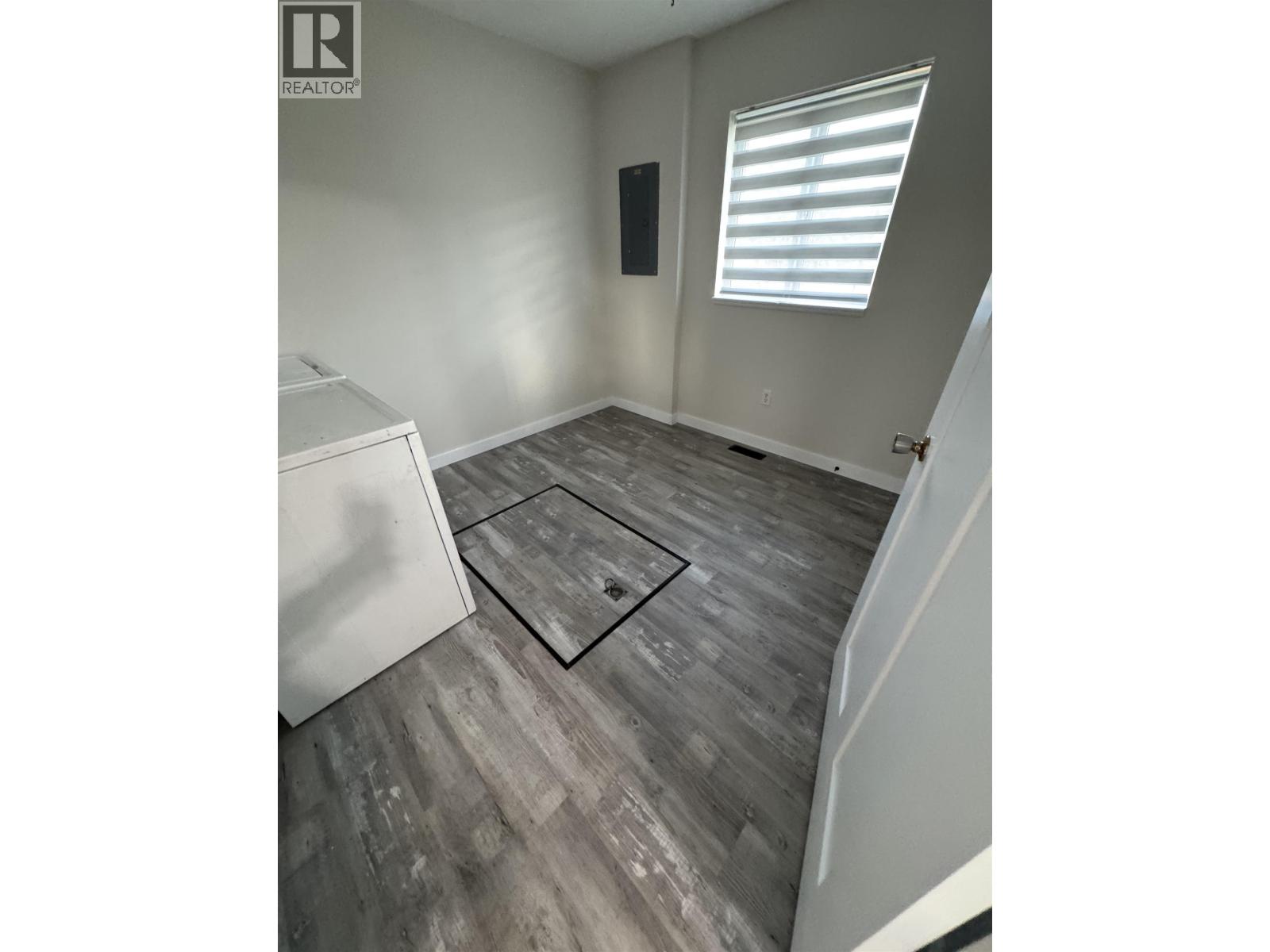 8807-8809 101 Avenue, Fort St. John, British Columbia  V1J 7C6 - Photo 5 - R3066710