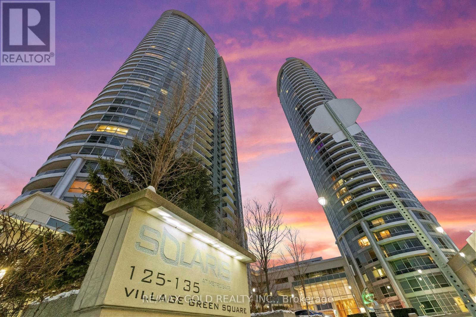 2518 - 135 VILLAGE GREEN SQUARE, Toronto, Ontario