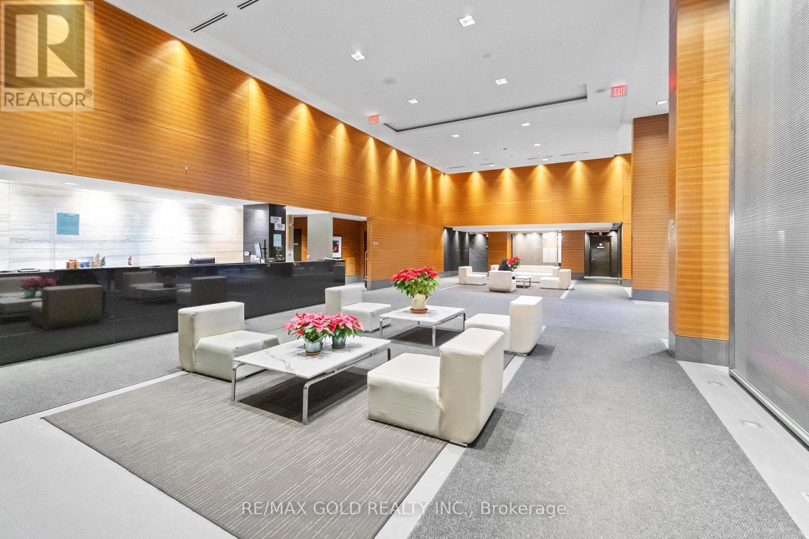 2518 - 135 Village Green Square, Toronto, Ontario M1S 0G4 - Photo 10 - E12633268