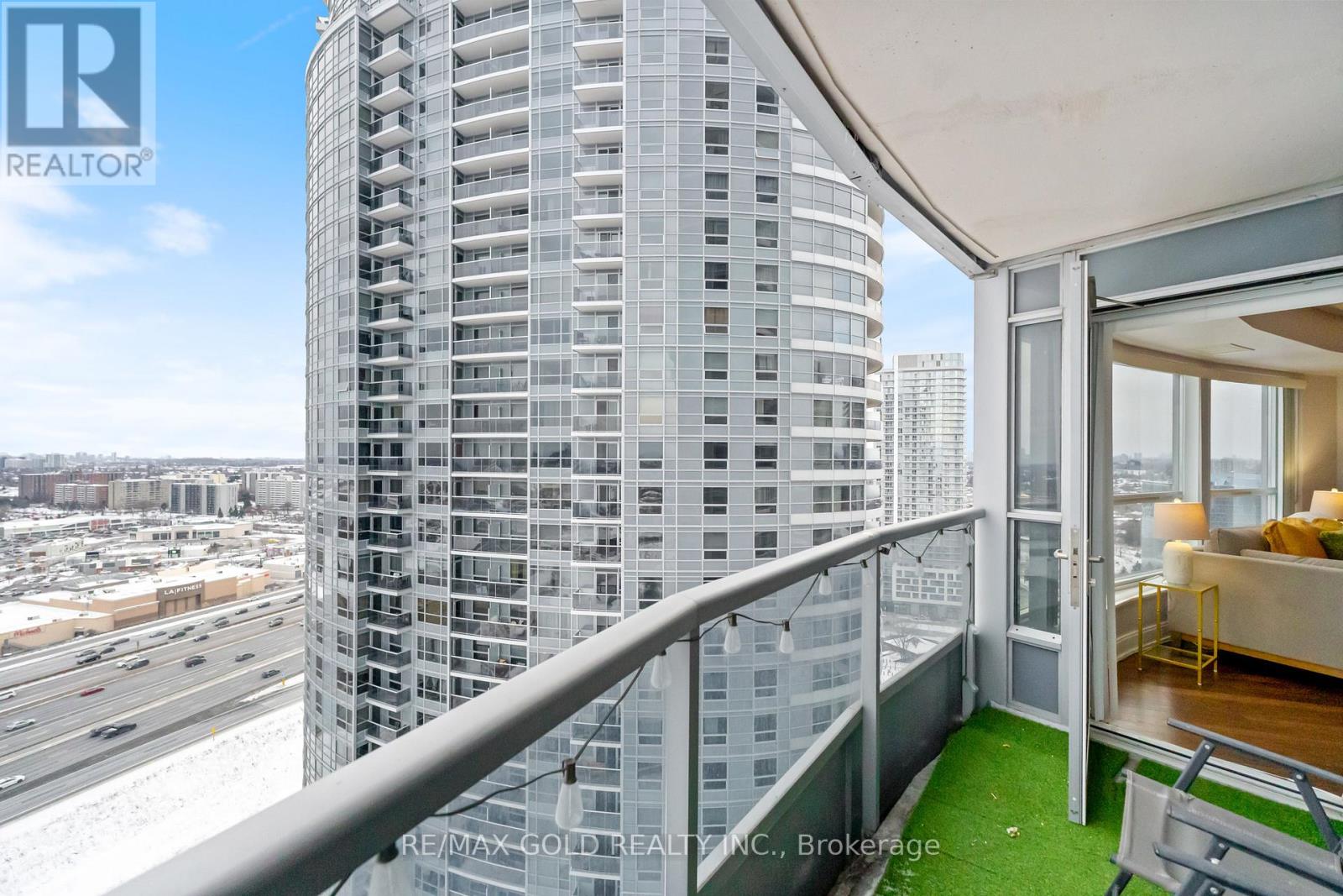 2518 - 135 Village Green Square, Toronto (Agincourt South-Malvern West), Ontario  M1S 0G4 - Photo 36 - E12633268