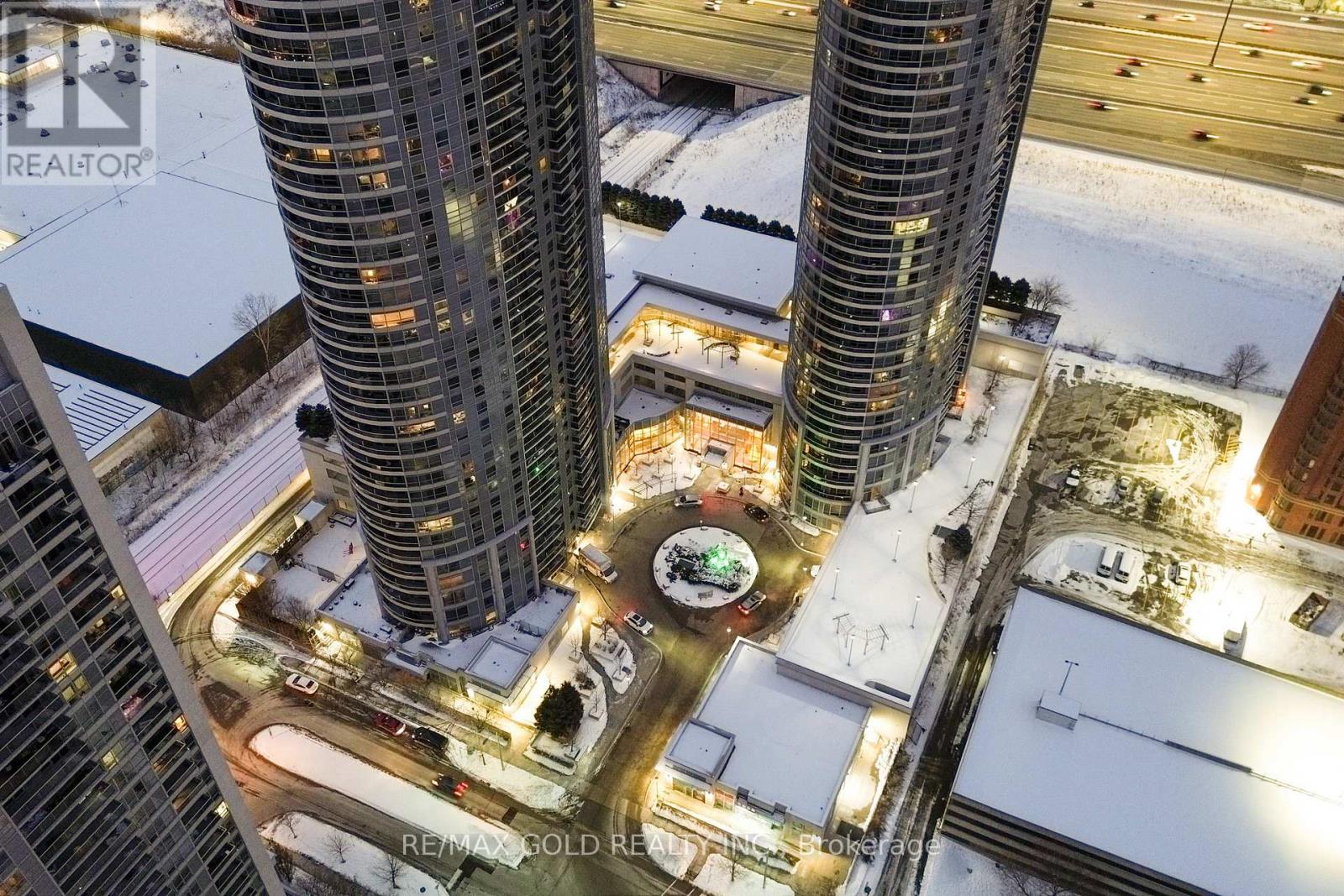 2518 - 135 Village Green Square, Toronto, Ontario M1S 0G4 - Photo 6 - E12633268
